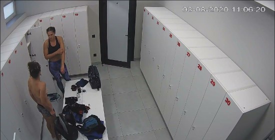 [Image: Voyeur21645120617.jpg]