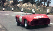 1963 International Championship for Makes - Page 2 63tf190-F-Dino196-S-L-Bandini-LScarfiotti-9