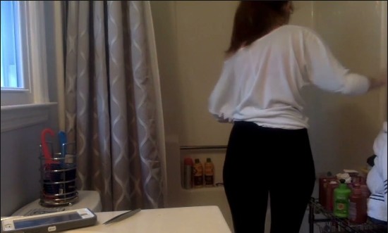[Image: Voyeur1205141513.jpg]