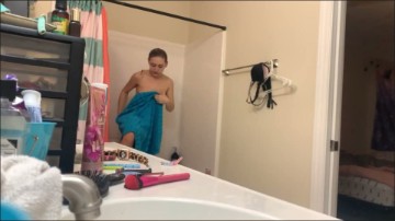 [Image: Voyeur35175153043.jpg]
