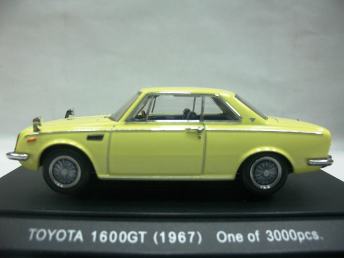 WOW EXTREMELY RARE Toyota Corona RT55 1600GT RHD 1967 Yellow 1:43