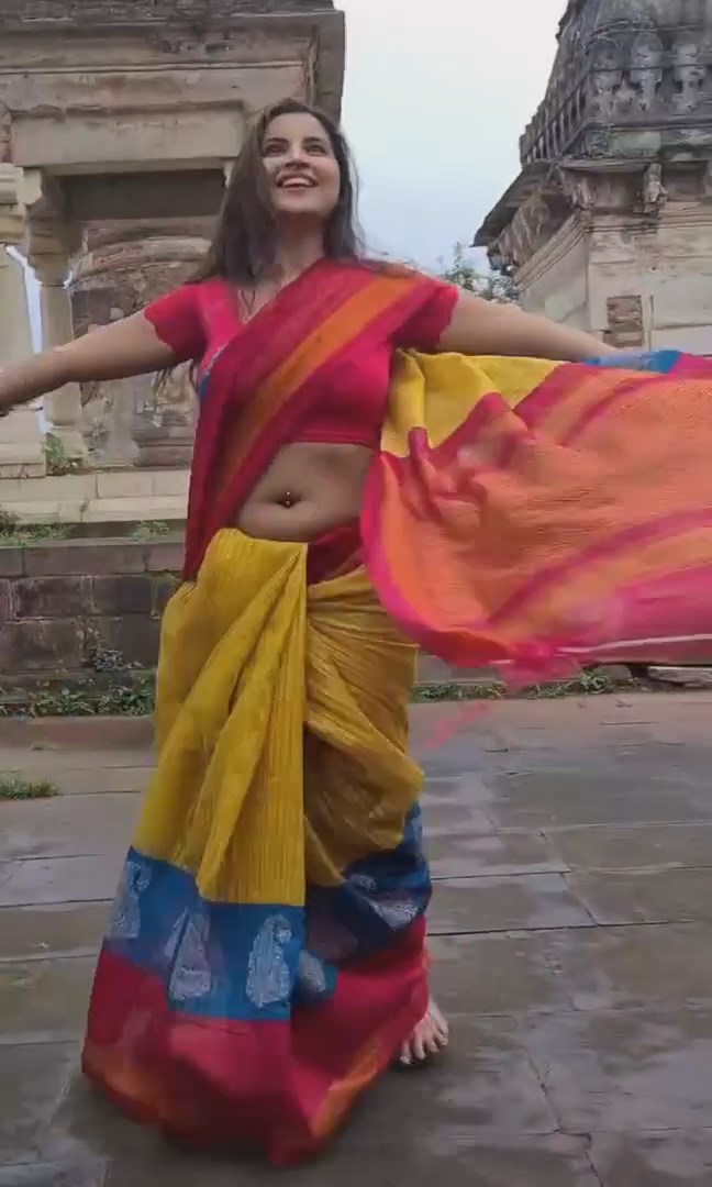 Jolly Bhatia Sexy Navel Show In Red And Yellow Saree Mkv Snapshot 00 20 706 — Postimages