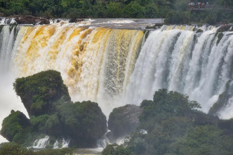 В джазе только девушки или аргентинско-бразильский калейдоскоп В джазе только девушки или аргентинско-бразильский калейдоскоп