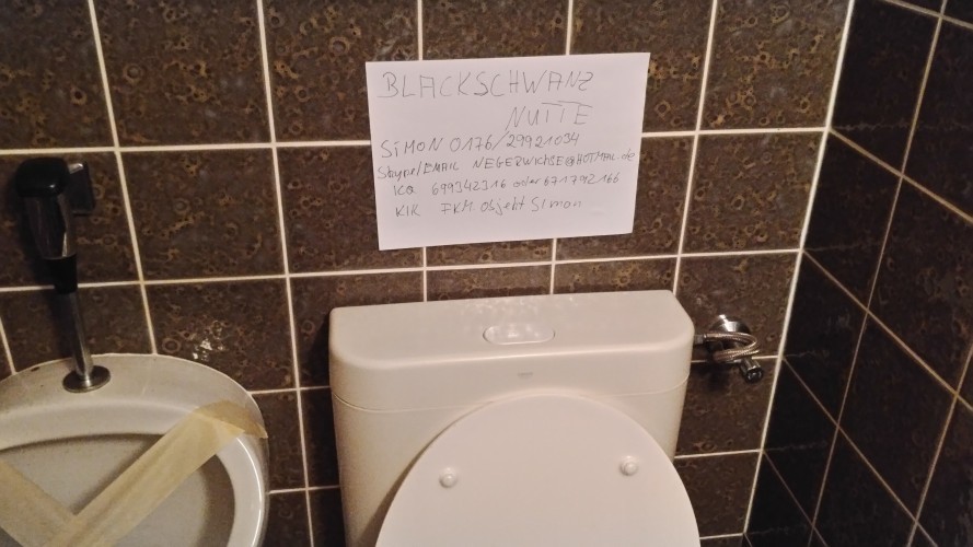 Schwanznutte Simon Aushang 061