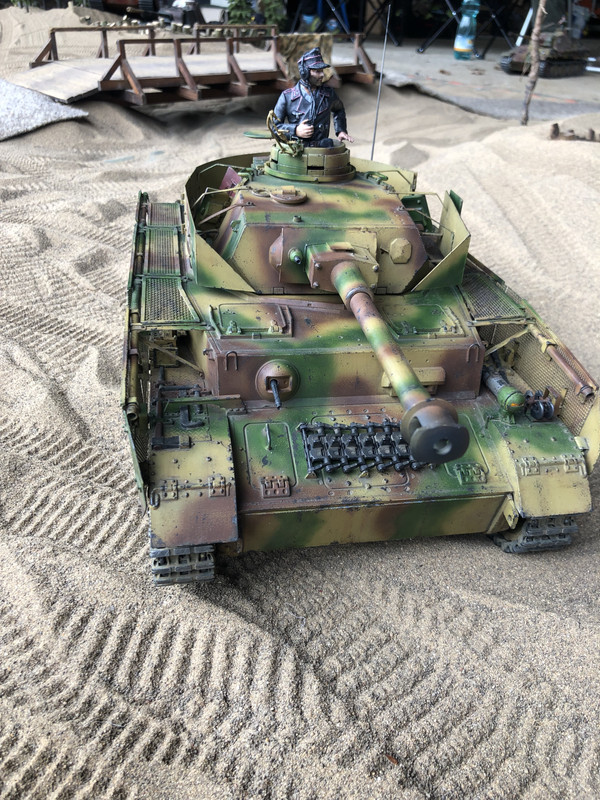 3F2DAA37-60E7-496A-9553-D8CD16428D57