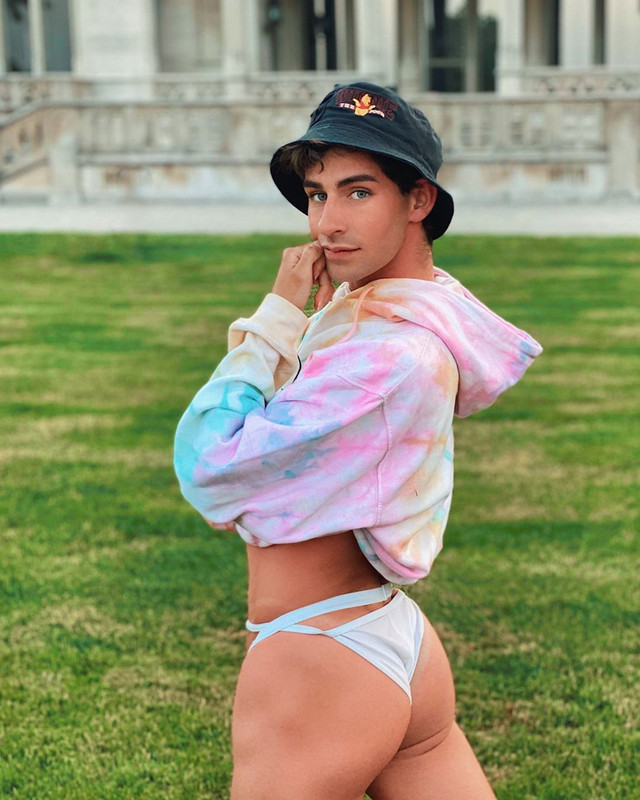 zach-monroe-73035697-3687645921252556-1222840442977194379-n