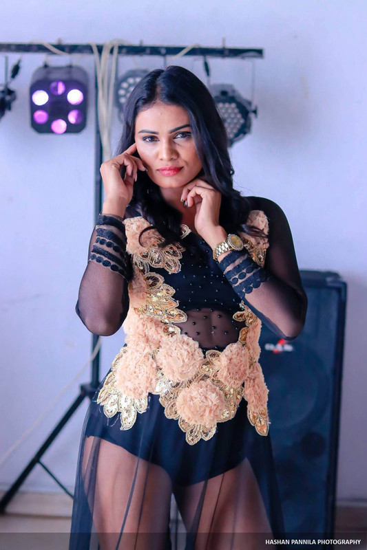 srilankanmodel_1543332797_573680