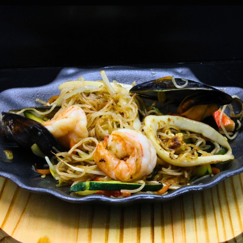 Spaghetti di riso con verdure