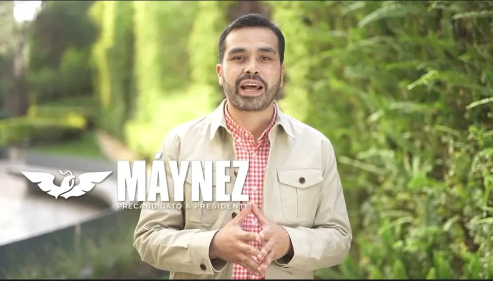 Menos spots y teleprompter; más debates, pide Álvarez Maynez al INE