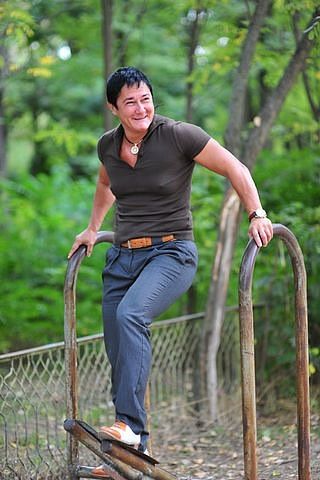 4C6E1325-ABF6-4489-A433-593CBA6EEBB2