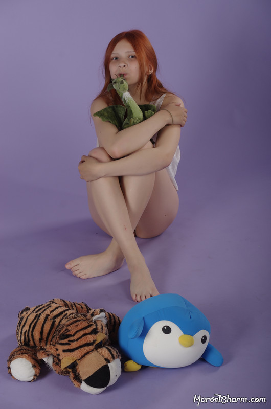 MarvelCharm_Lena-Playtime-111