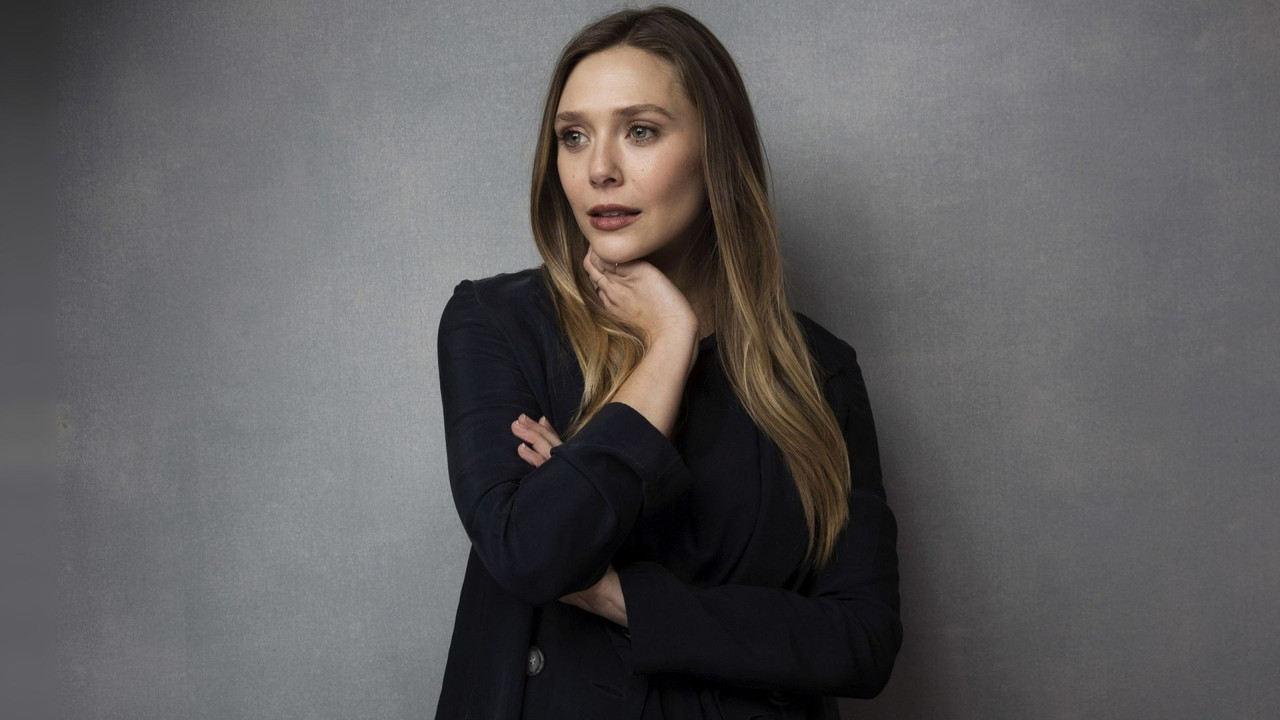 looking-away-elizabeth-olsen