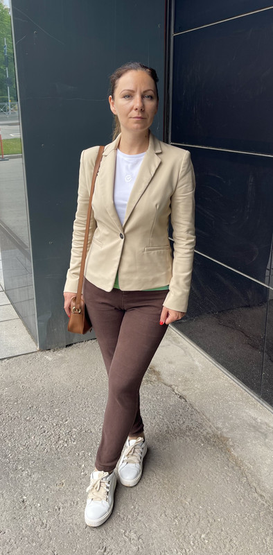 2FFE1D3F-FEB1-4785-8119-8D8D54B7AE42