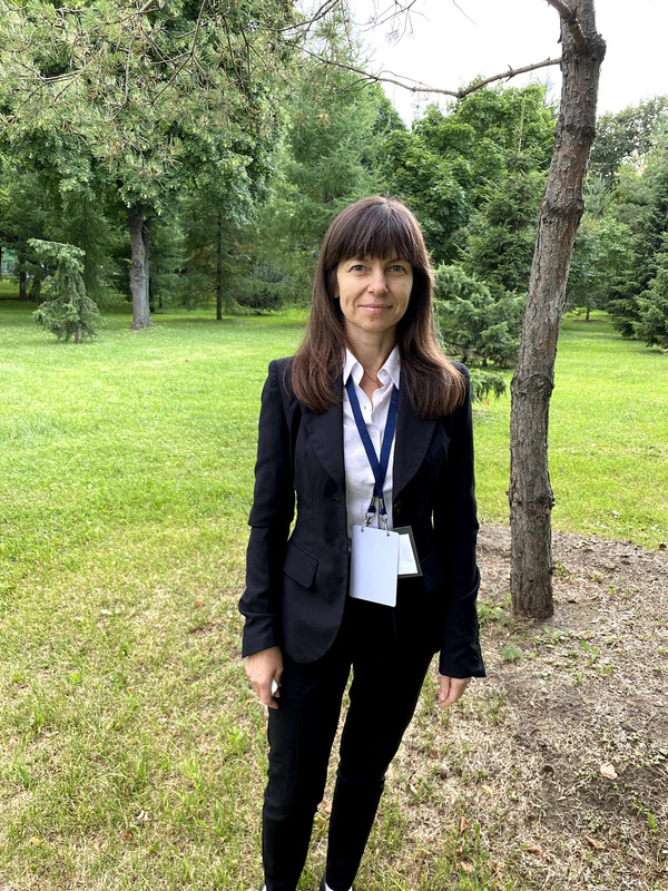 F67D55C9-0887-4325-80AF-48819F5039C6