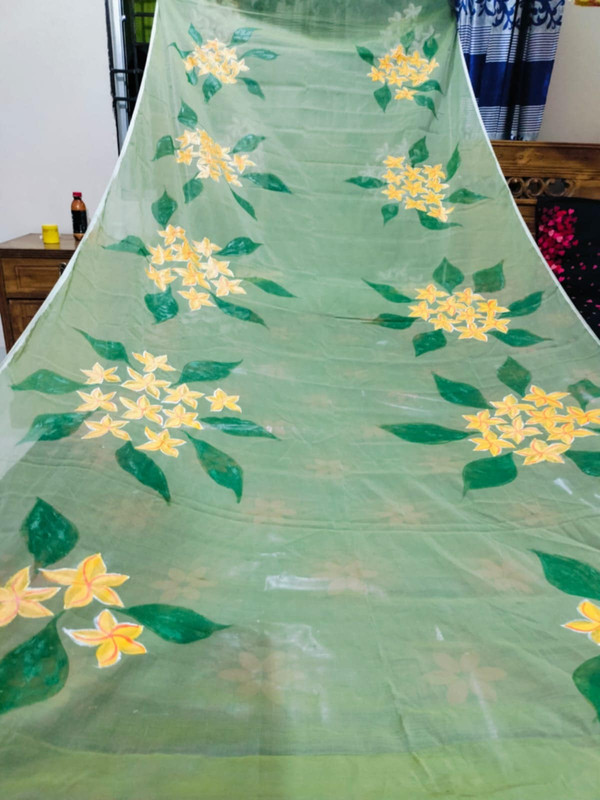 হাতে বানানো পণ্য