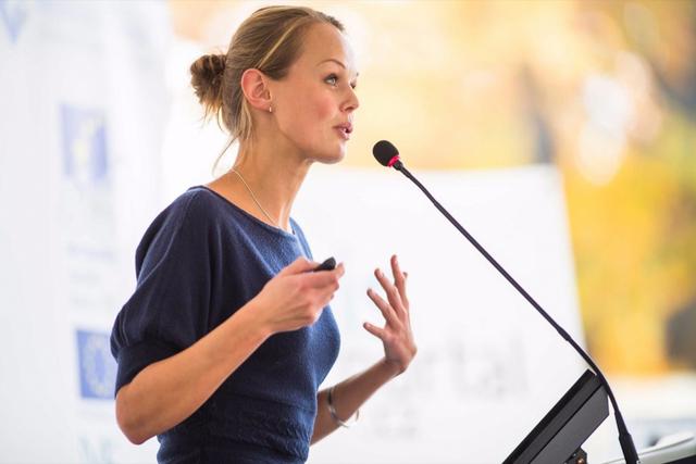 Master Confident Presentations Master Confident Presentations