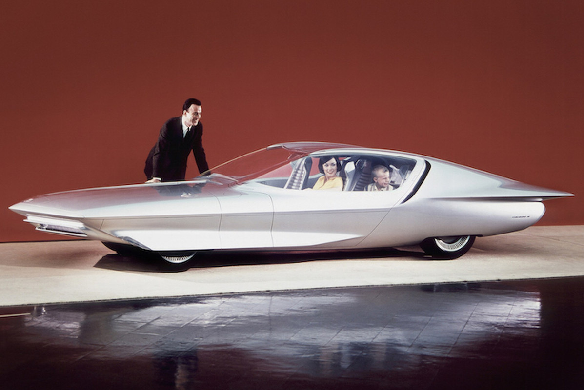 pour se rincer l'oeil - Page 26 The-firebird-iv-was-gms-idea-of-an-autonomous-future-weird-car-o