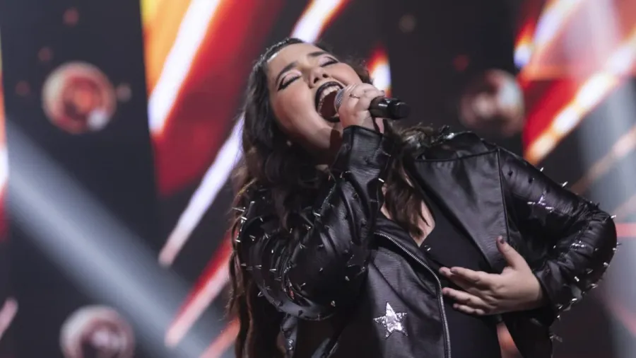 Iara-Almeida-no-programa-Canta-Comigo-Teen-4-Credito-Divulgacao