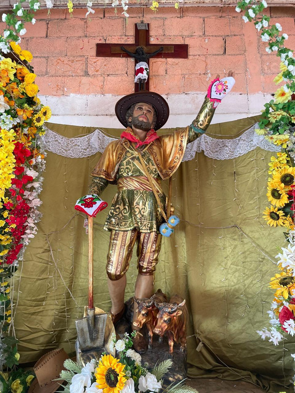 San Isidro en México, campo y comunidad