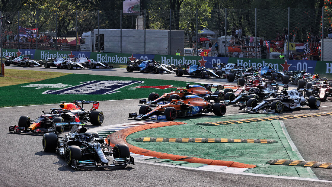 Start-Formel-1-Monza-GP-Italien-11-September-2021-169Gallery-fd009634-1831380