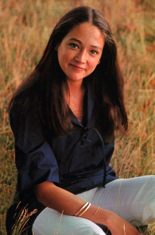 Olivia_Hussey_a84