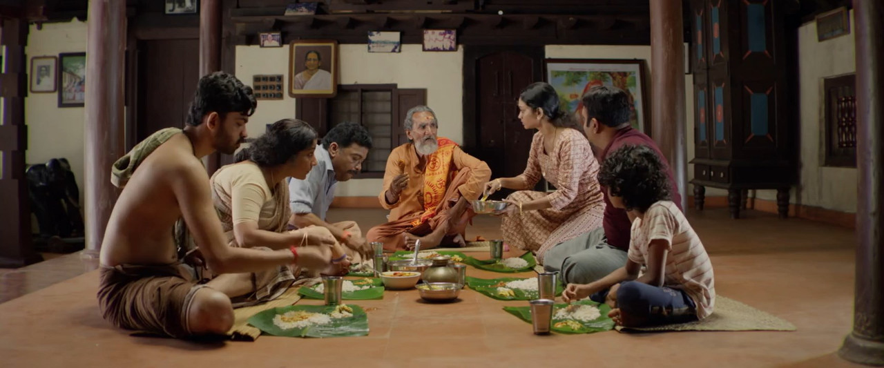 Pariwar 2025 WebRip [Malayalam] 480p 720p ESub Screenshot