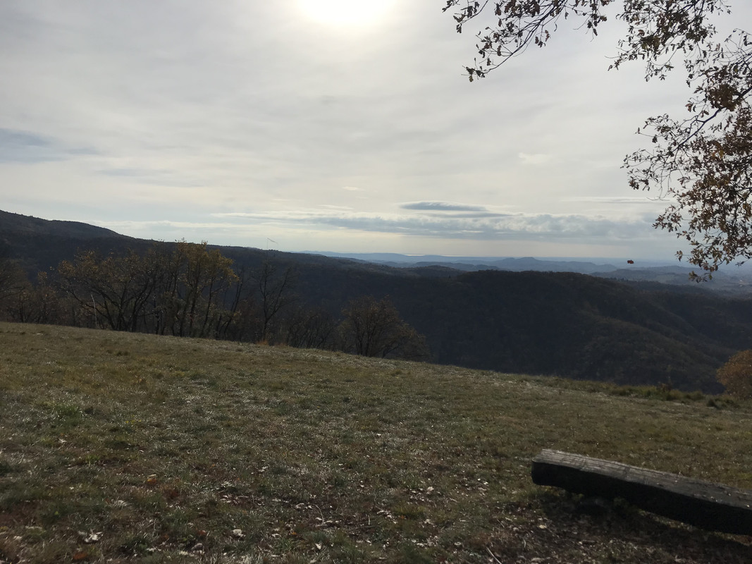 30395822-6B25-48FE-8C25-C2CEBC4D060E