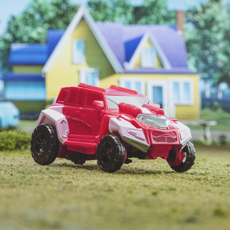 F6725_PROD_TRA_EARTH_SPARK_WARRIOR_AGATHA_002_Online_2000SQ