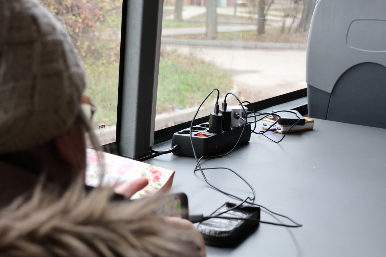 «Автобус незламності»: у Сумах запрацював мобільний Пункт незламності