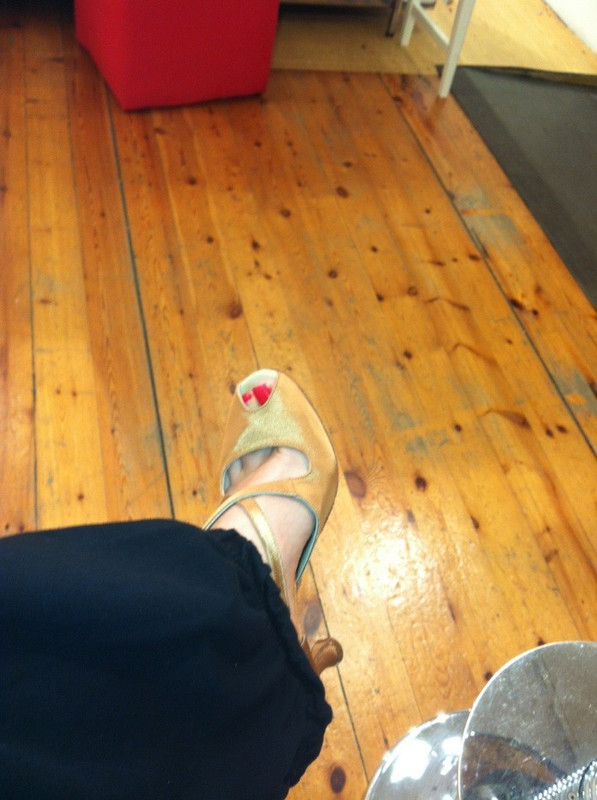 Anna-Tatangelo-Feet-988909