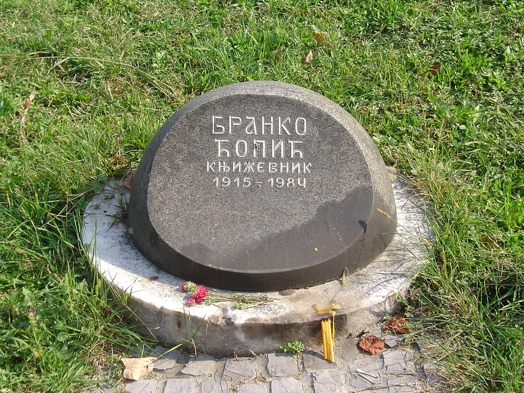 Grob_Ćopića