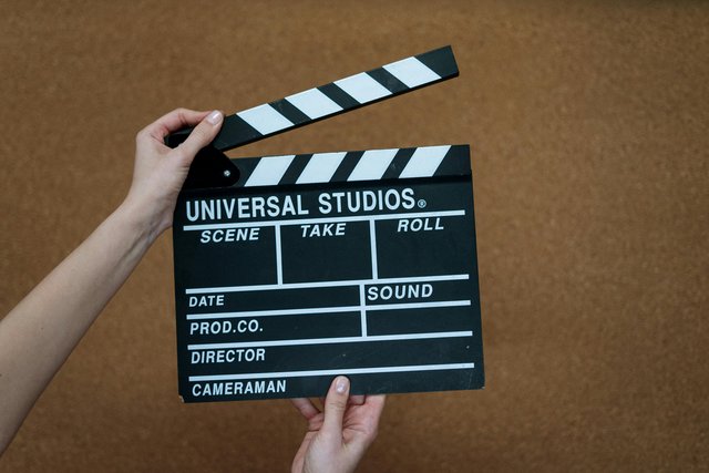 EL CINE ESPAÑOL ENTRE TRADICIÓN E INNOVACIÓN