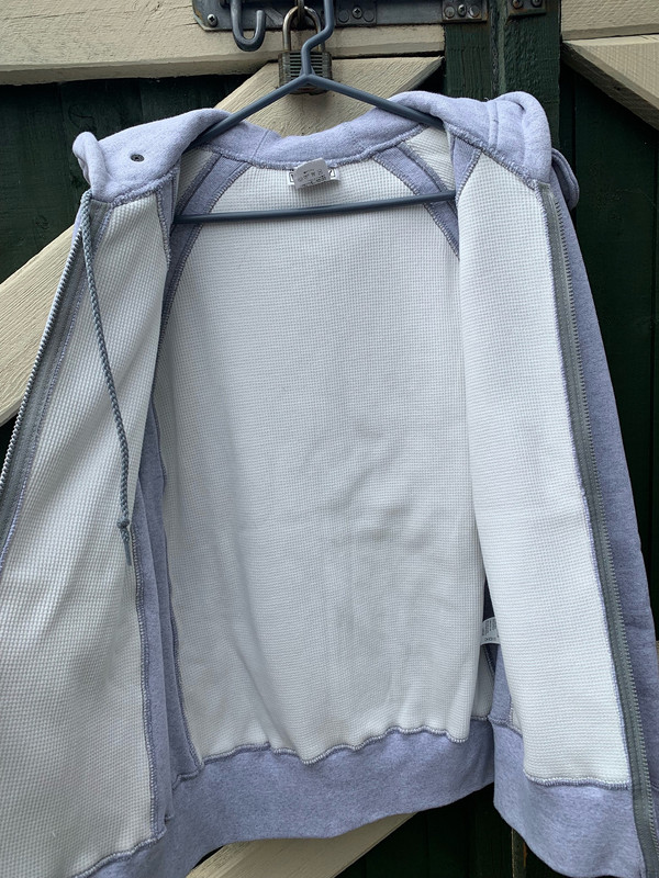 5E134826-BFB1-4A95-B981-314931FB7726