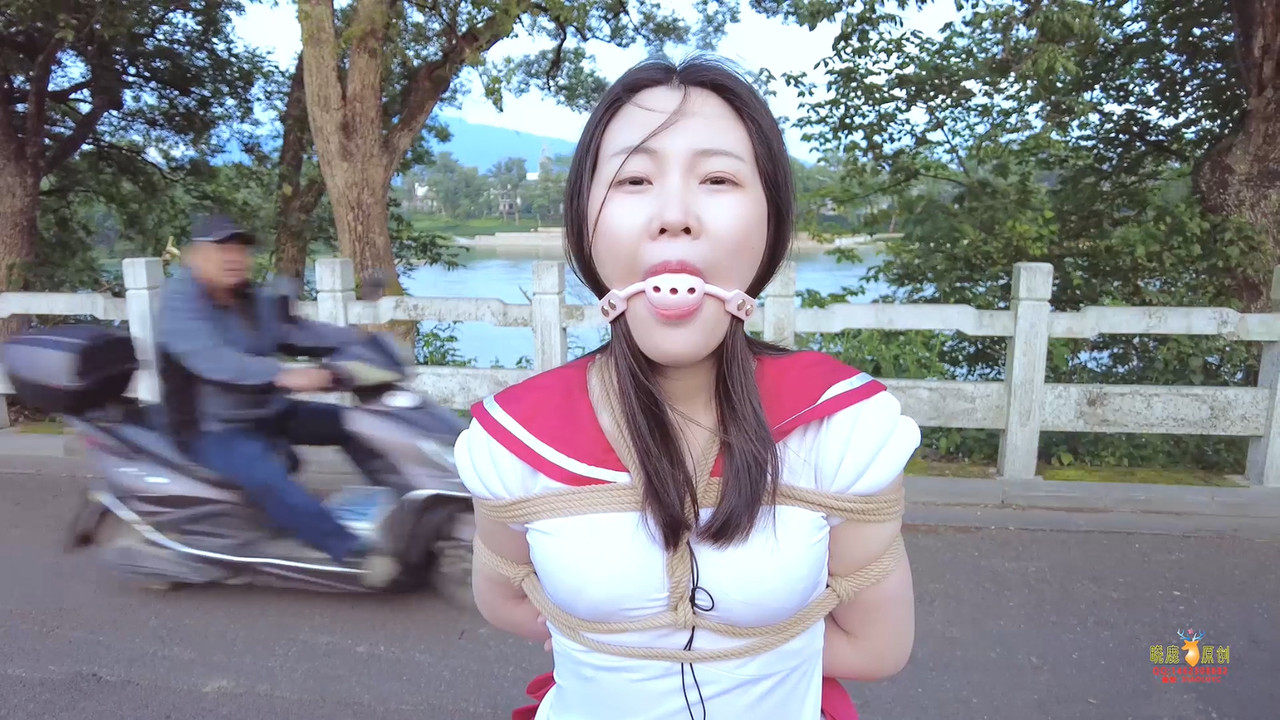 晓鹿原创 粉丝寄什么穿什么 第二期.mp4_20240324_185740.345