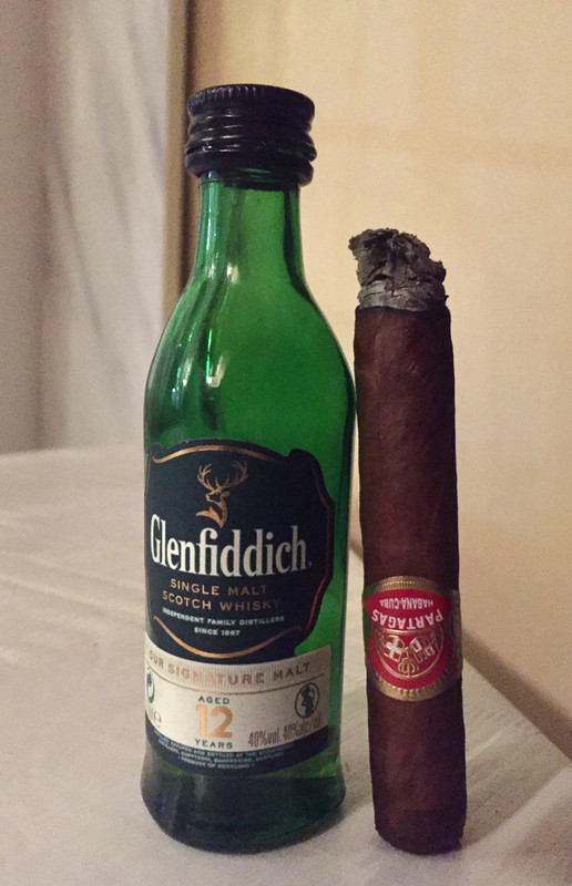 E4114E1F-4690-4001-83DA-63AADEED2EAD