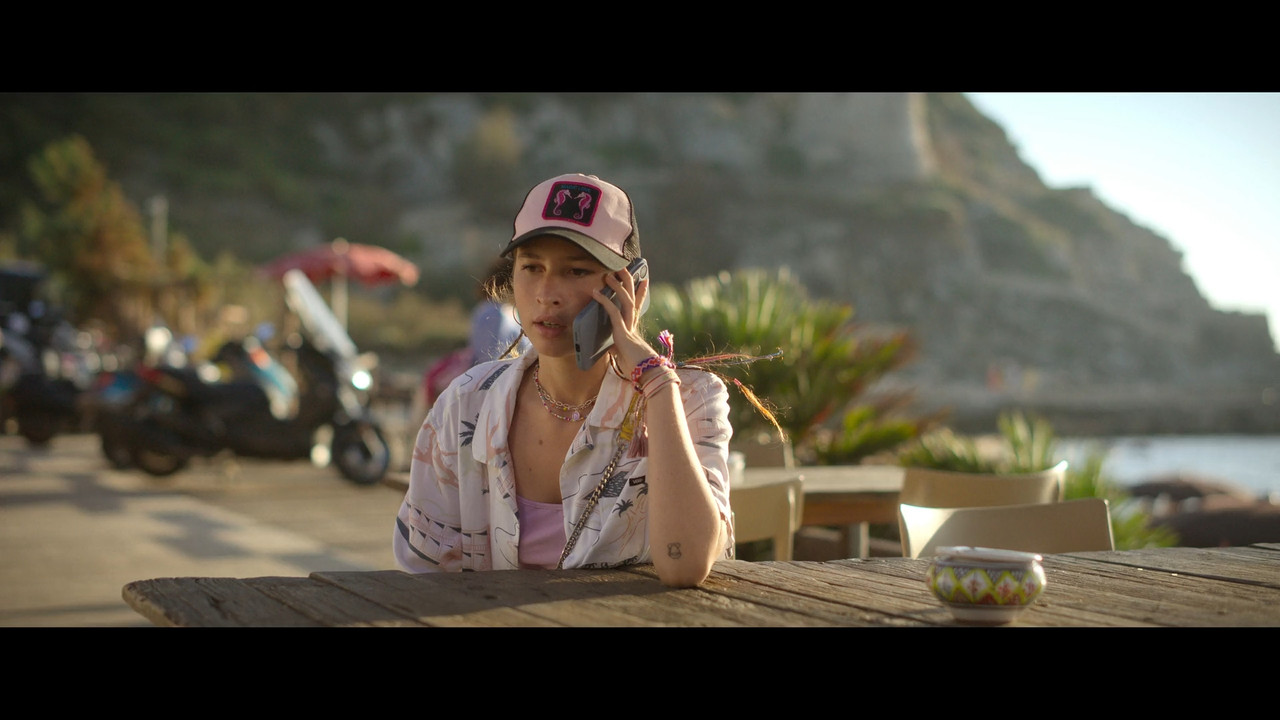 Adoration 2024 S01E01 NF 1080p WEBDL DDP x264-NM21vi.mkv_snapshot_22.16.000