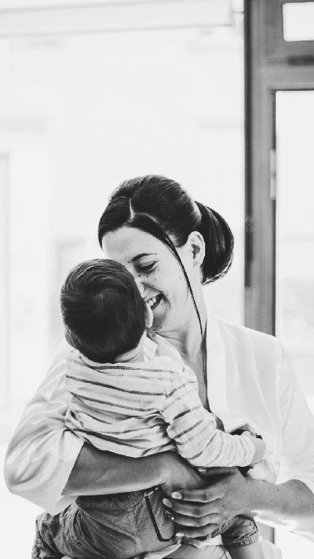 Mathilde-enfant-joie-amour-complicite-rire-maman-famille