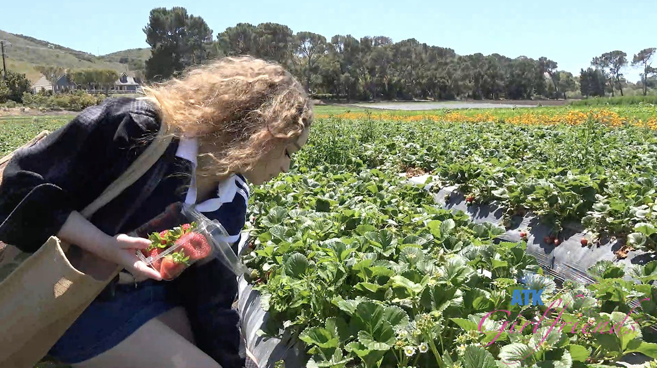 ATKGirlfriends 25 05 26 Selina Imai Farm Date Part 1