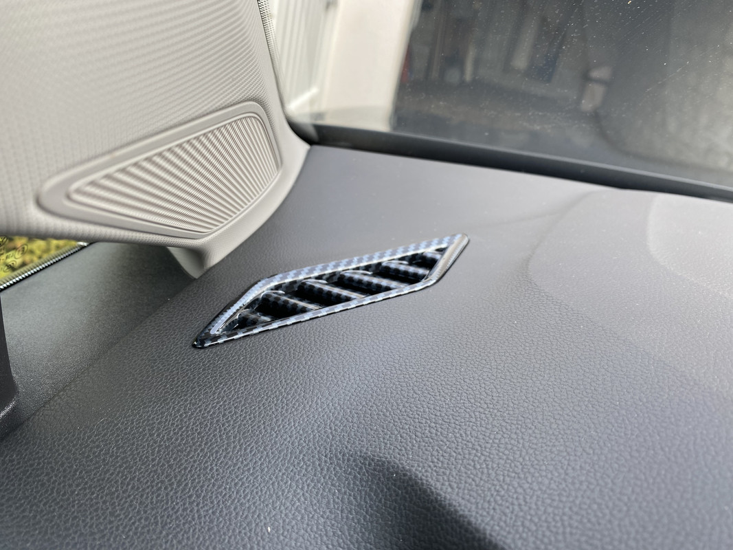 7CF263F1-C236-4DBC-A13A-5B5D285E94AB