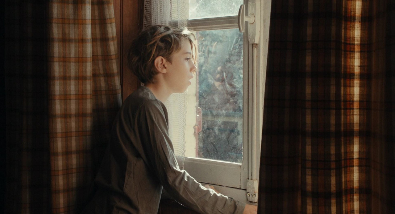 Quand.vient.l'automne.2024.FRENCH.1080p_00_59_08_00_354