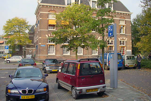 Parkeerplaats-Menno-v-Coehoornsingel-2001-DSC00188.jpg