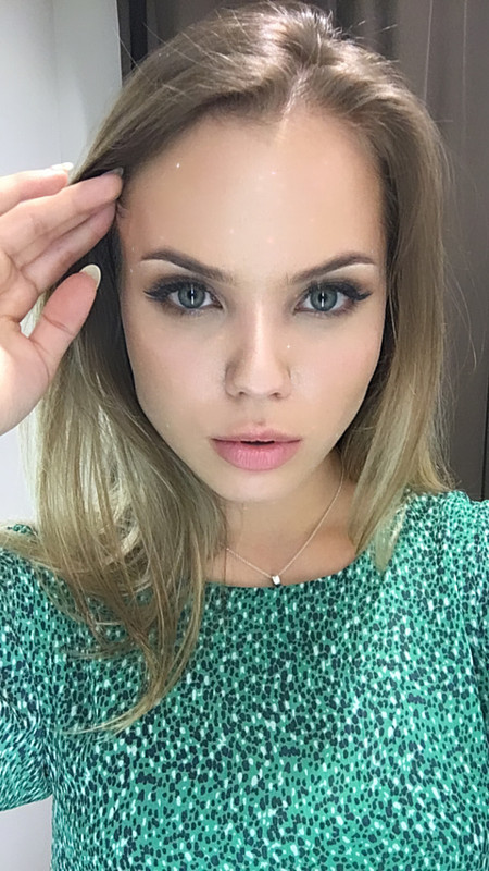 ED664118-9DA4-4C6F-A211-EA09AB6D77F7