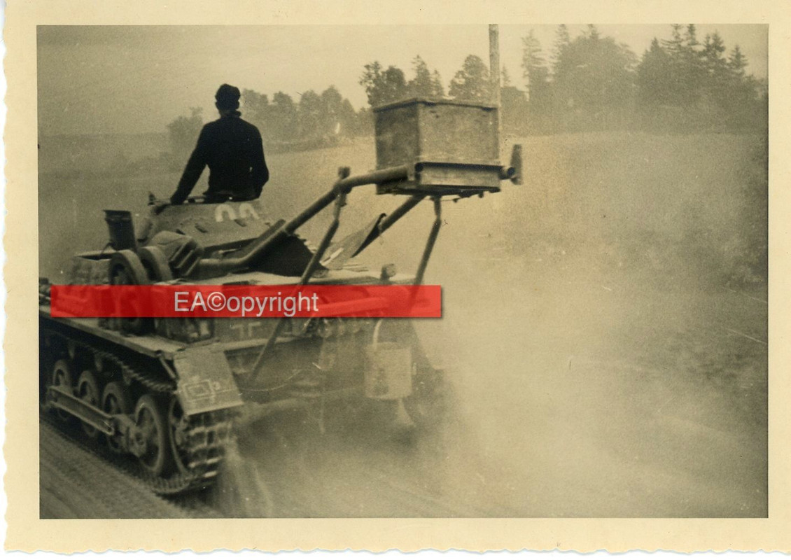 PzKpfw I Ausf B mit Abwurfvorrichtung für Sprengladung