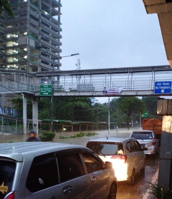 Jalan Letjen Suprapto.
