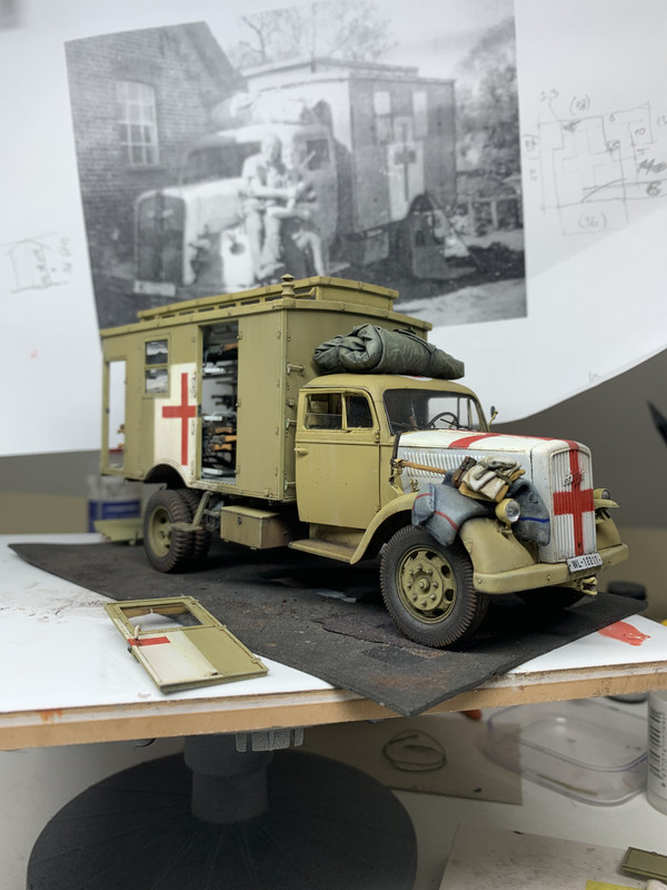 E7C56646-A81E-45F2-BEFE-80698B179A2E