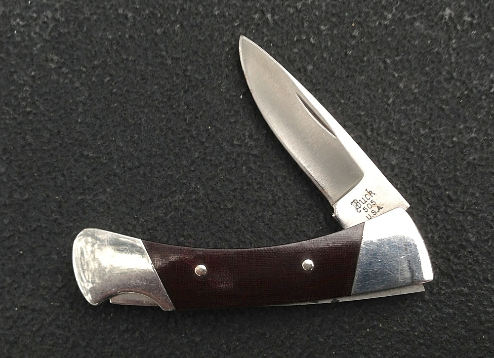 Buck-505-Micarta-handles-opt.jpg