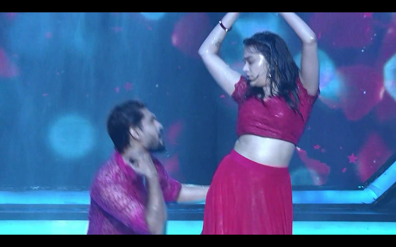 [Image: vlcsnap-2025-10-11-23h47m48s720.jpg]