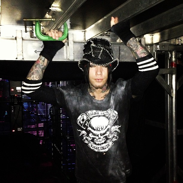 dj-ashba01.jpg