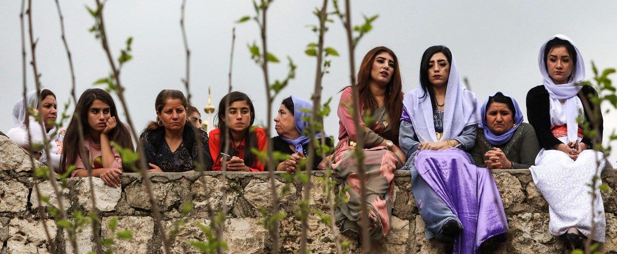 யாசிதி மத பெண்கள், குழந்தைகளை அடிமைகளாக விற்கும் ஐ.எஸ் குழு - டெலிகிராமில் நடக்கும் விற்பனை Yazidi-women