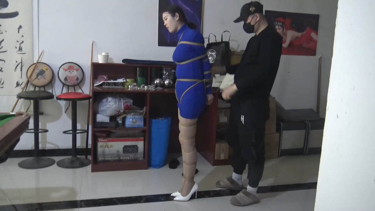 胜景影视 蓝毛衣女M.mp4_20211003_082849.566